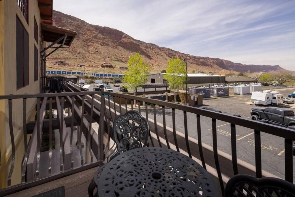 Luxury Downtown Rental - La Dolce Vita Villa #3 Moab Kültér fotó