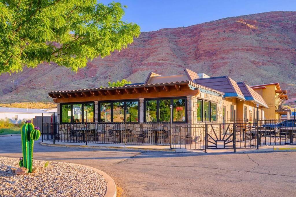 Luxury Downtown Rental - La Dolce Vita Villa #3 Moab Kültér fotó